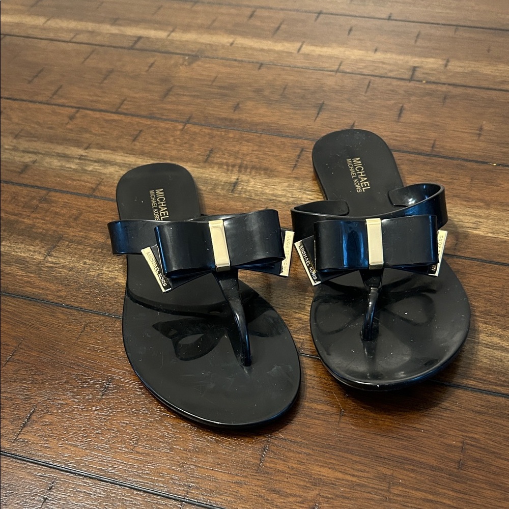 Michael Kors Black Jelly Sandals with Bow Accent Size 6 GUC